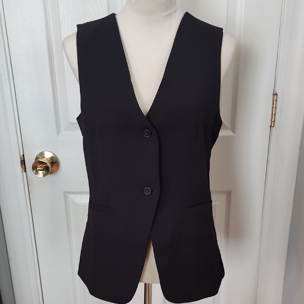 NWOT GAP Black Tailored Longline Vest - Sleek Sleeveless Blazer